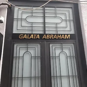 Galata Abraham By Newinn شقة