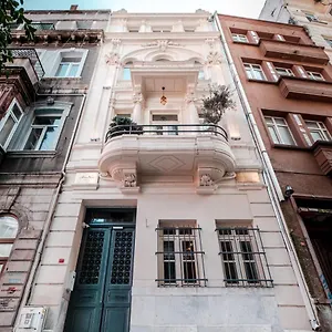  Apartment Homie - Turna Residences In Cihangir