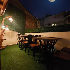  Hostal Moon