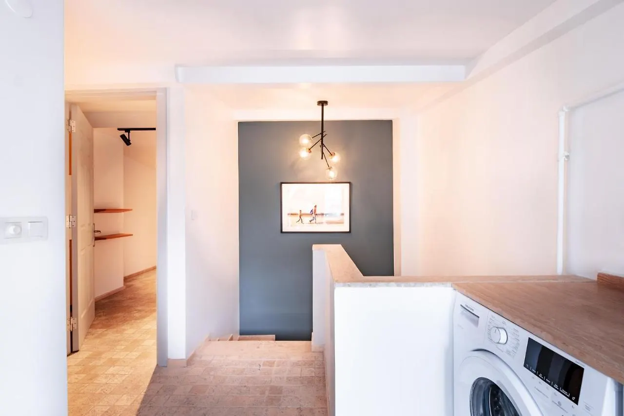 Homie Suites - Modern Apartments Nearby Istiklal Street & Galata Tower Istanbul
