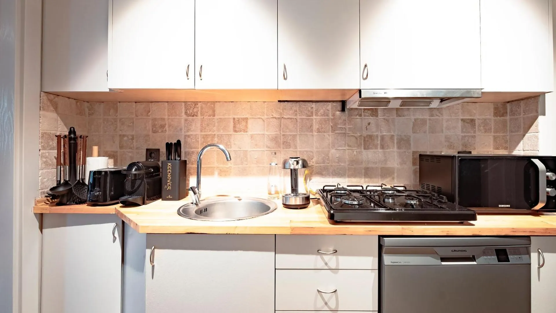 Homie Suites - Modern Apartments Nearby Istiklal Street & Galata Tower Istanbul